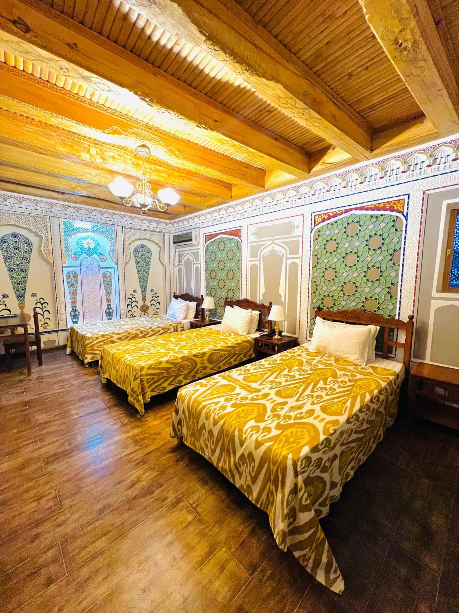 Komil Bukhara Boutique Hotel מראה חיצוני תמונה