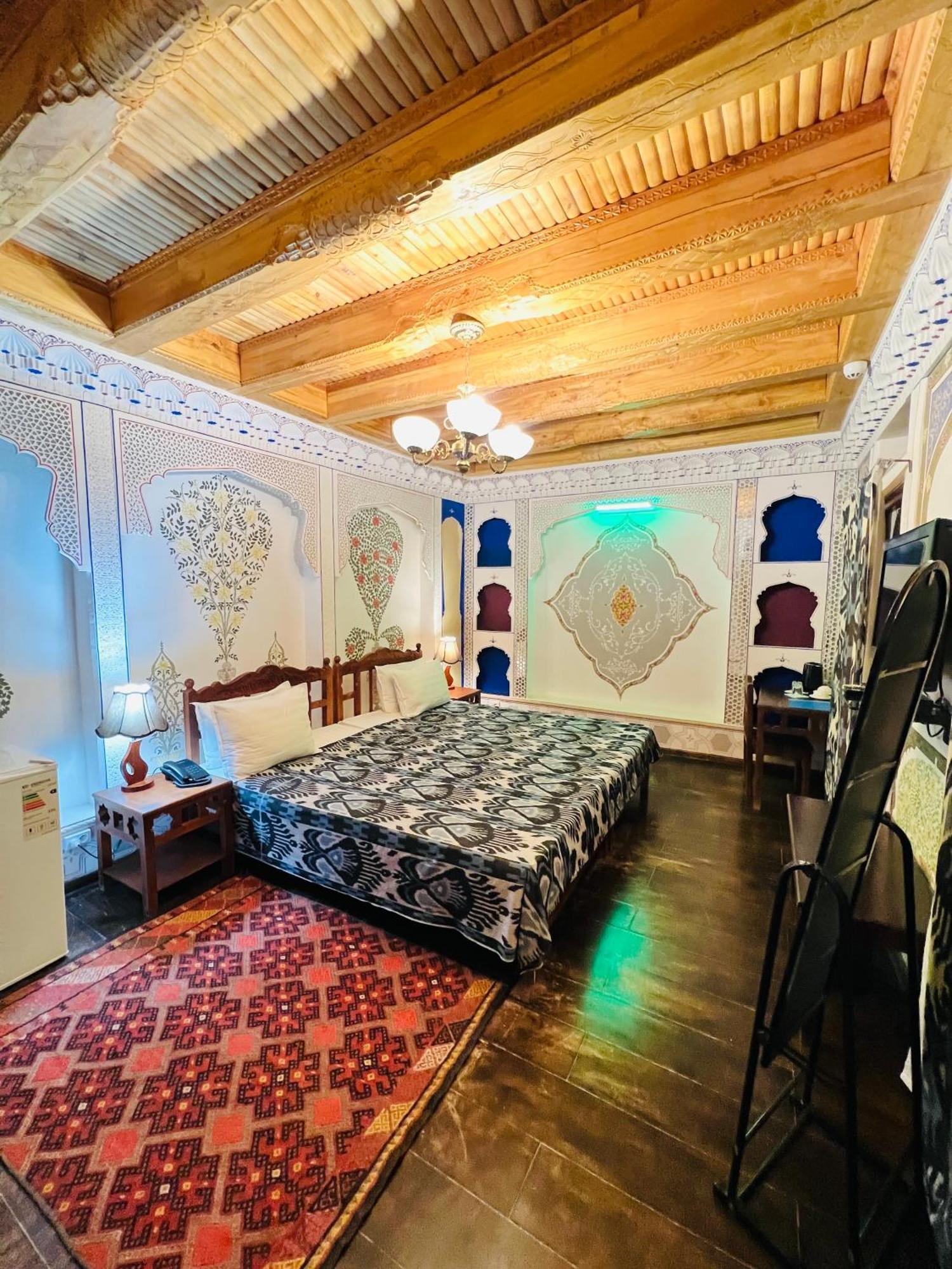 Komil Bukhara Boutique Hotel מראה חיצוני תמונה